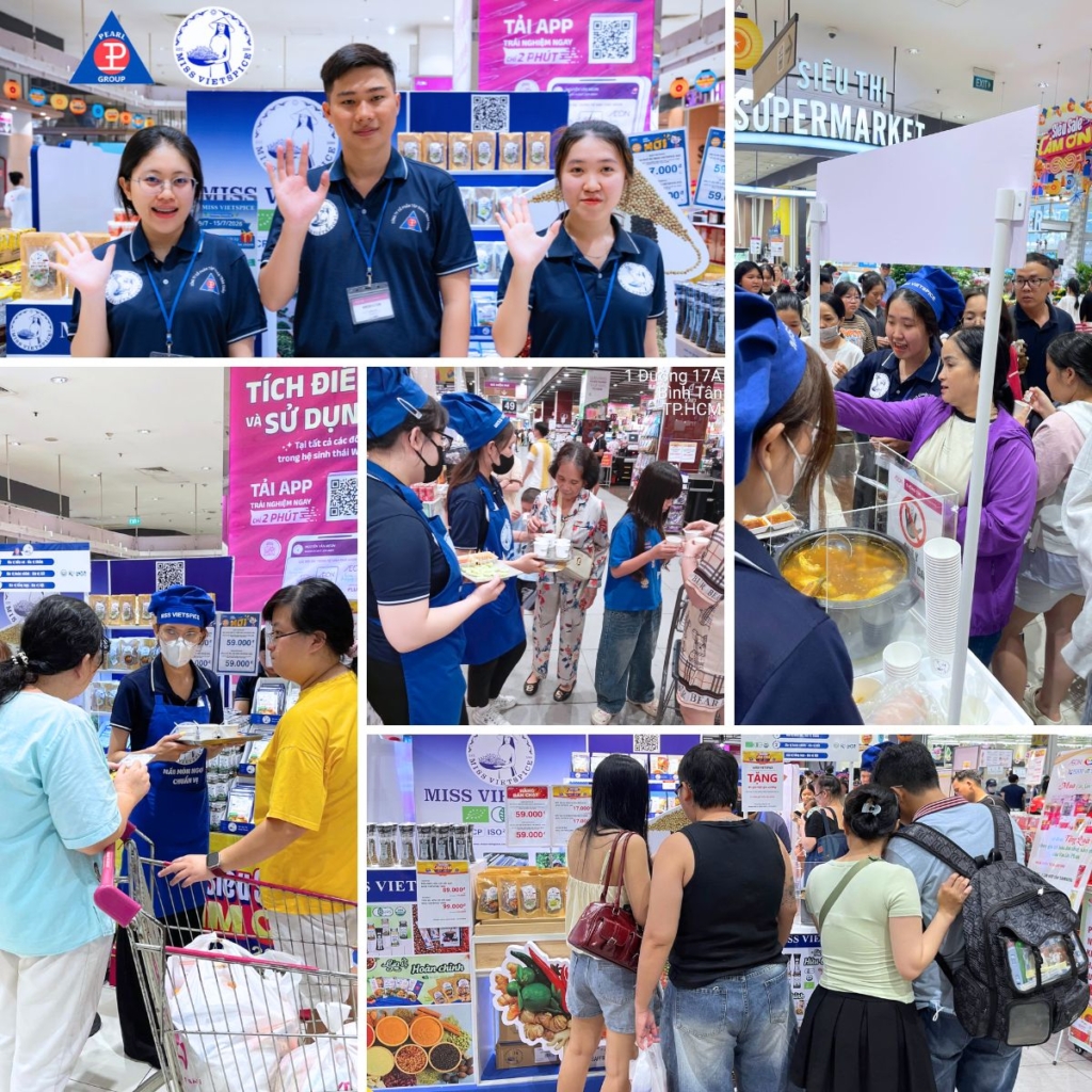 Crowded Miss Vietspice Promotional Booth By Pearl Group Corporation At Aeon Mall